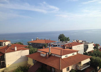 Coralli Holidays Loutra  Esterno foto